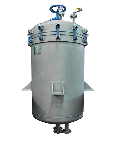 Polishing filter tank